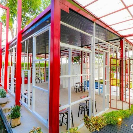 Nyth Hotel - Laemchabang Ban Laem Chabang Buitenkant foto